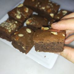 A picture of Almond fudge brownies !.