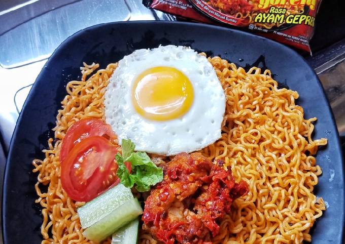 Resep Duplikasi Indomie Hype Abis Ayam Geprek Oleh Hesti Pratiwi Cookpad