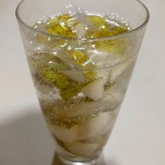 A picture of Soused Pear & Tonic.