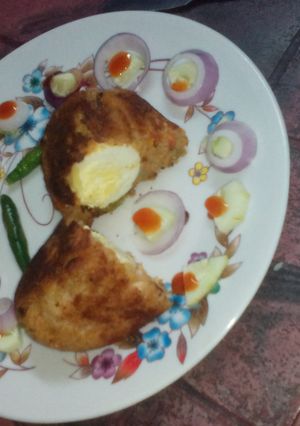 A picture of Egg stuff potato soyabean Nargisi.