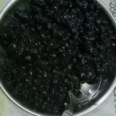 A picture of Spice black chana.