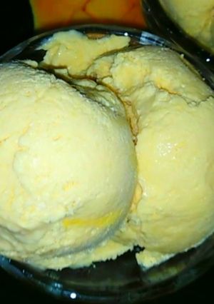 A picture of 3 ingredients mango ice cream.