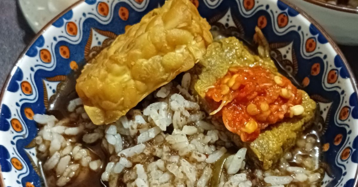 1110. Rawon Daging Sapi Iris