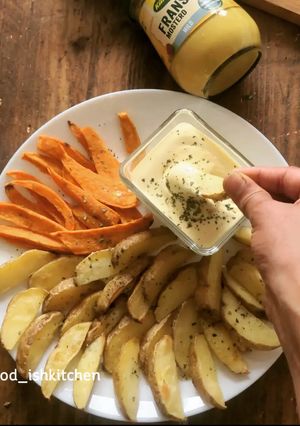 A picture of Baked French Fries With Dip.