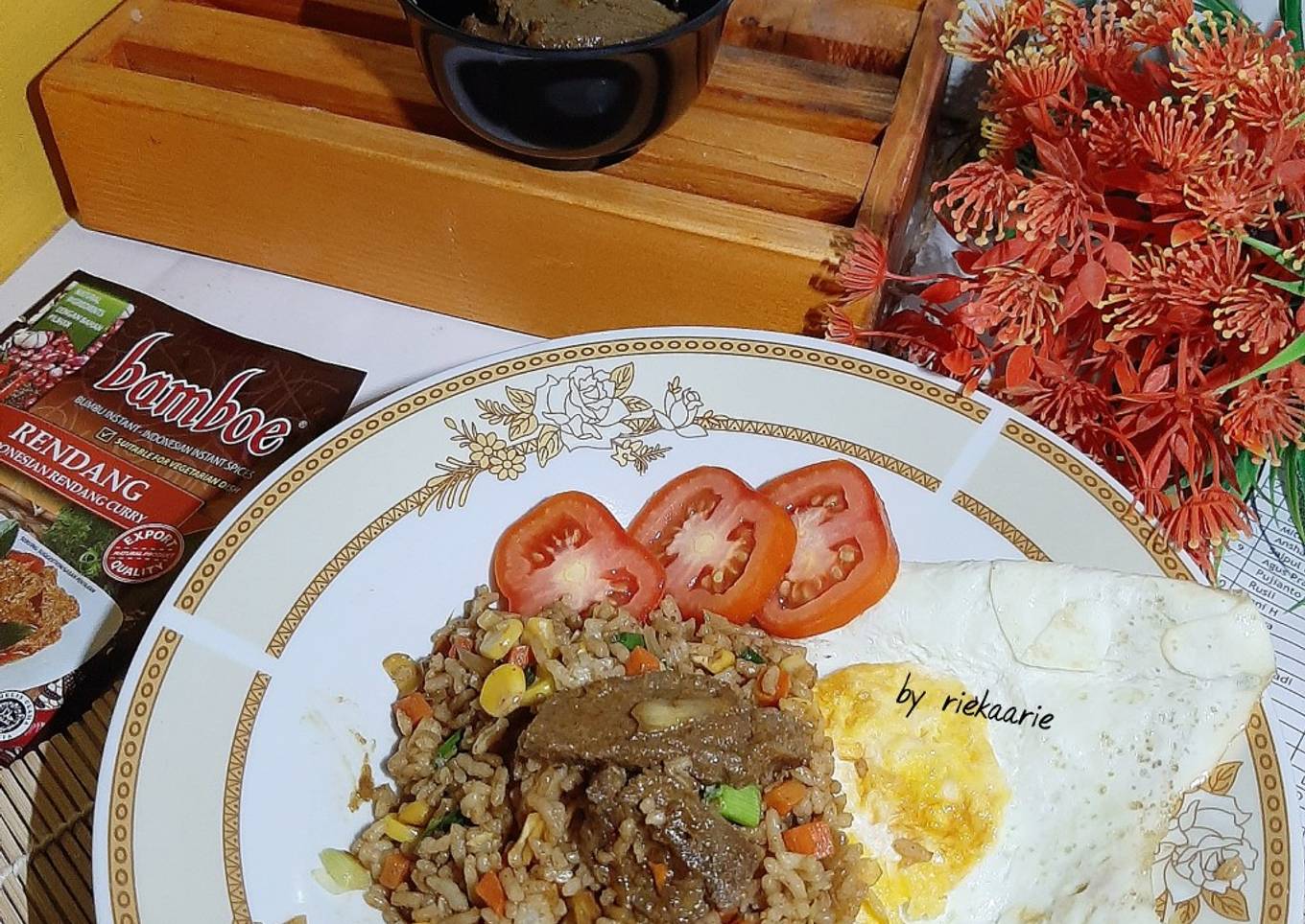 92. Nasi Goreng Bumbu Rendang