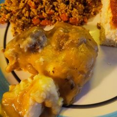 A picture of Mashed potatoes and Gravy Surprise.