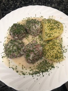 Una foto de 71. Youvarlakia avgolemono o albóndigas griegas (principal carne)