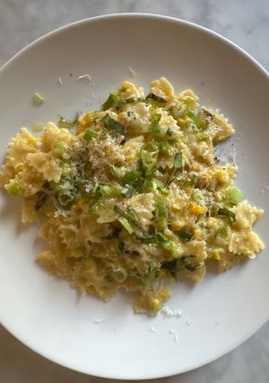 A picture of Creamy Corn Pasta with Basil.