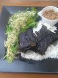 Tofu metido a Paraense (tofu marinado no tucupi preto)