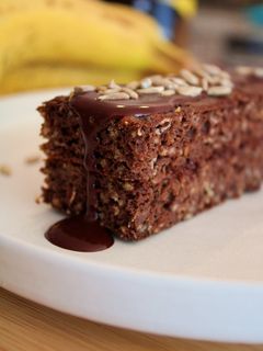Una foto de Bizcocho de plátano y cacao sin gluten