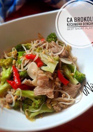 Foto resep Ca Brokoli Kecambah dengan Beef Short Plate