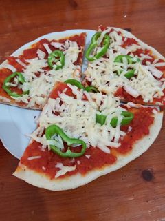 صورة لوصفة بيتزا المقلاة أو الطاجين سريعة 🍕🥰