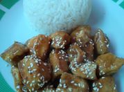 Una foto de pollo a la naranja
