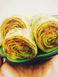 蜂蜜魚鬆蛋捲 的食譜成品照片