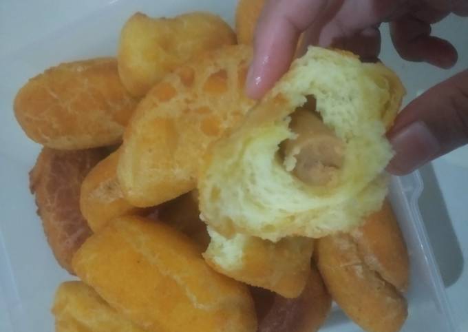 Roti goreng isi sosis