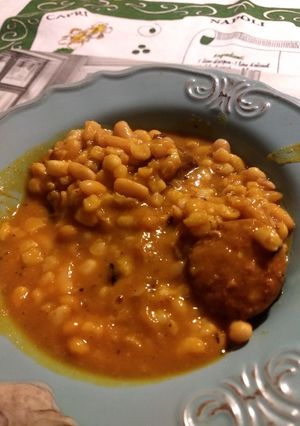 Una foto de Locro "porteño"