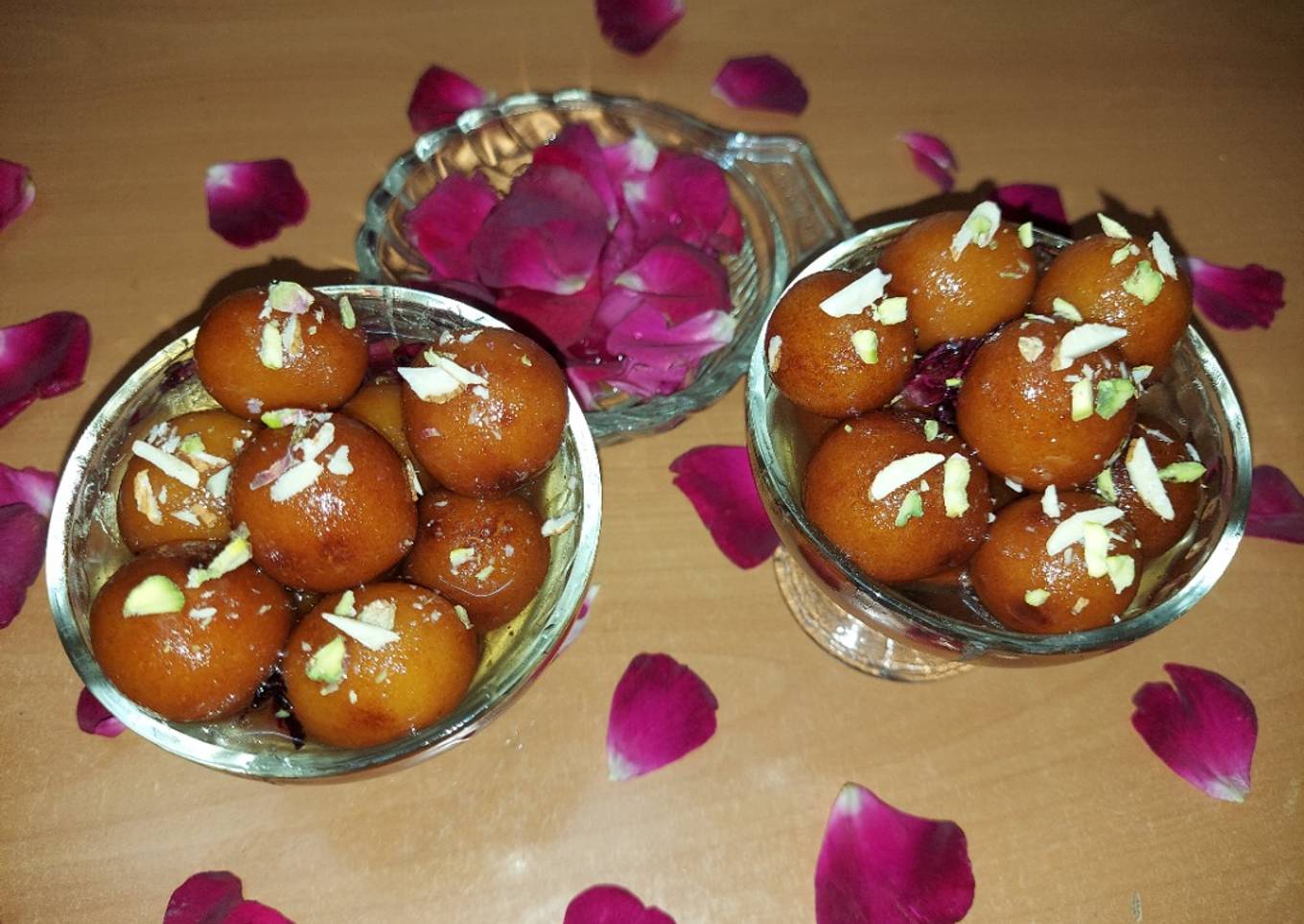 Bread gulab jamun