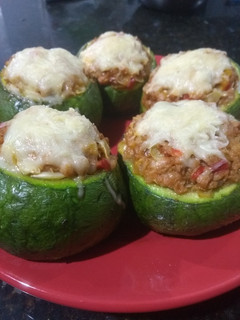 Una foto de Zapallitos rellenos (vegetarianos)