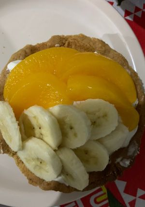 Una foto de Tarta de betún con fruta
