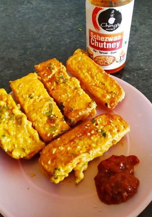 ब्रेड स्टीकस (bread sticks recipe in marathi) रेसिपी चे मुख्य फोटो 
