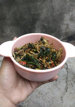 Foto resep Tumis Pedas Daun Pepaya Teri Medan