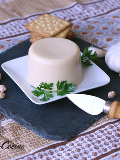 Una foto de Queso Vegano de Garbanzos