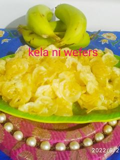 કાચા કેળા ની વેફર્સ (Kacha Kela Wafers Recipe In Gujarati) રેસીપી મુખ્ય ફોટો