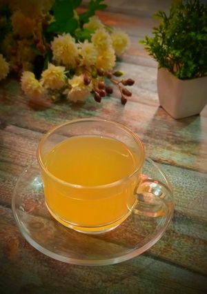 A picture of Apple peel tea.