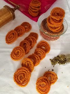 મેથી ચકરી (Methi Chakri Recipe in Gujarati) રેસીપી મુખ્ય ફોટો