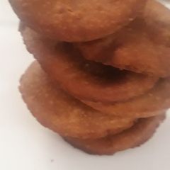 A picture of Sweet papdi.