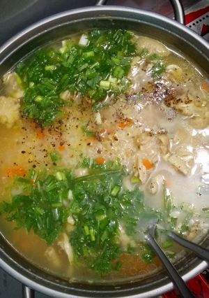 Hình của món Cháo gà nấu với cà rốt.