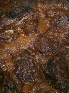 Una foto de Carrilleras de Cerdo al Vino Tinto en Olla Rápida InstantPot
