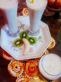 A picture of Banana kivi smoothie.