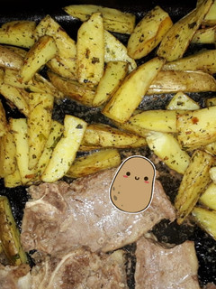 Una foto de Papas rústicas🥔delii!!
