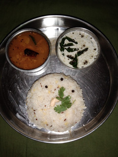 வெண்பொங்கல்,சட்னி, சாம்பார் செய்முறை முக்கிய புகைப்படம்