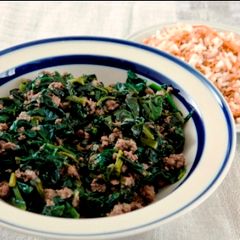 A picture of Lebanese Spinach and Meat Stew.