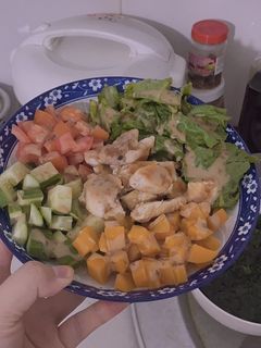 Hình của món Salad ức gà.