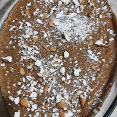 A picture of Sooji and powder milk halwa.