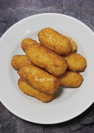 Foto resep Cemilan dari nasi (nasi kepal goreng)
