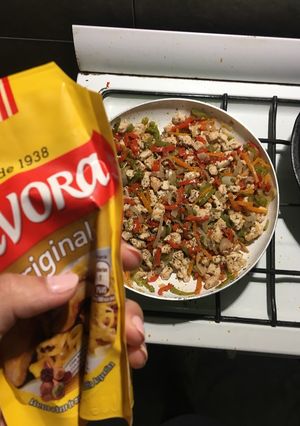 Una foto de Relleno de Pollo para tacos, tartas, empanadas, calzones, woks