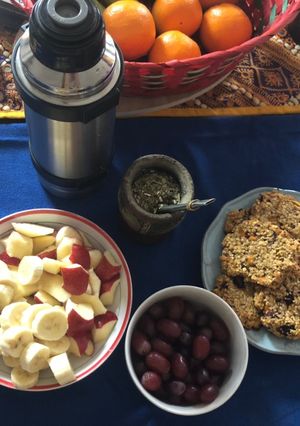 Una foto de Galletitas de avena naranja y moras para el desayuno!