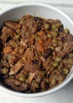 A picture of Bean Goulash.