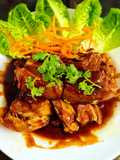หมูสามชั้นตุ๋นราดซอสหมาล่า