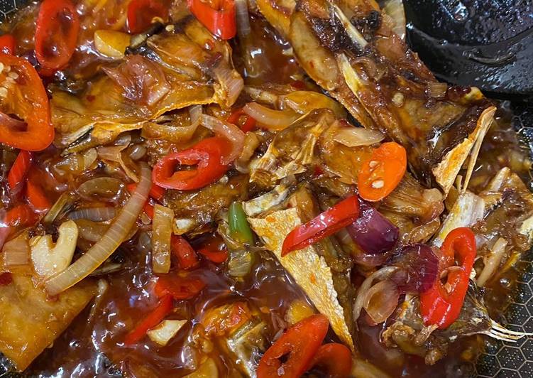 Resipi Ikan Masin Sambal Cili Oleh Nami Cookpad