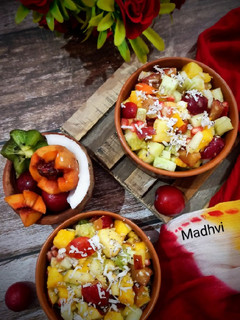 फलाहारी फ़्रूट सलाद(falahari fruit salad recipe in hindi) रेसिपी मुख्य फोटो