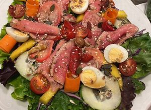 Foto de Salada de Rosbife