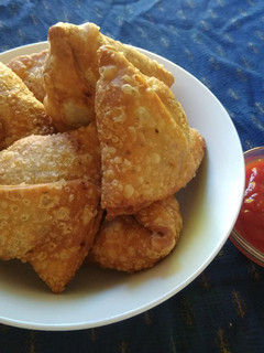 पंजाबी समोसे (Punjabi samose recipe in Hindi) रेसिपी मुख्य फोटो