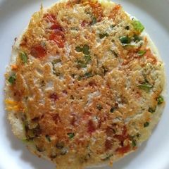A picture of Vegetable uttapam.