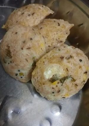 A picture of Instant Rava idli.