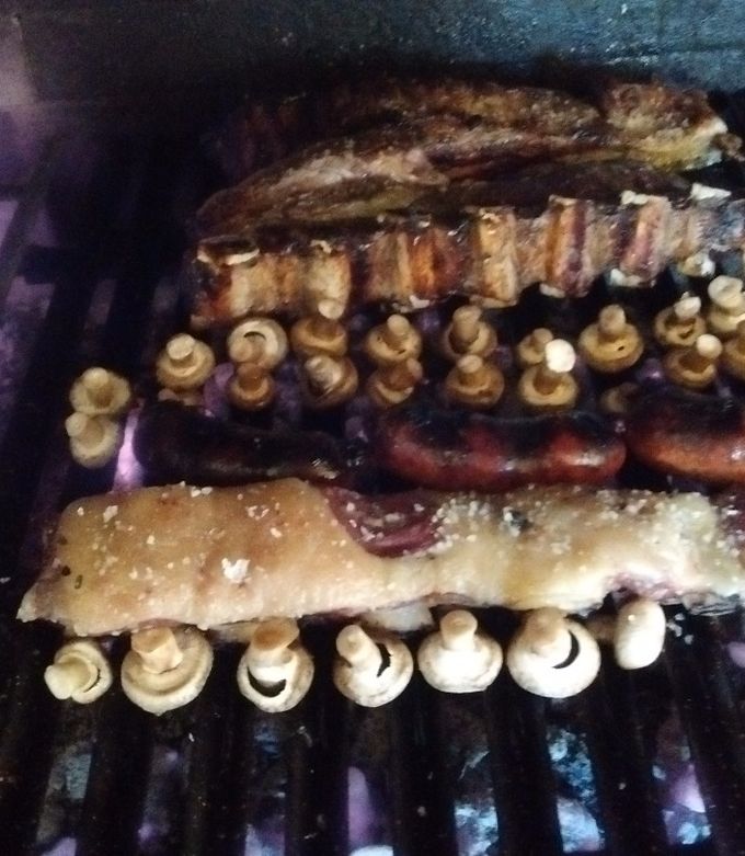 Una foto de Asado a la parrilla de Champiñones para ensalada simple